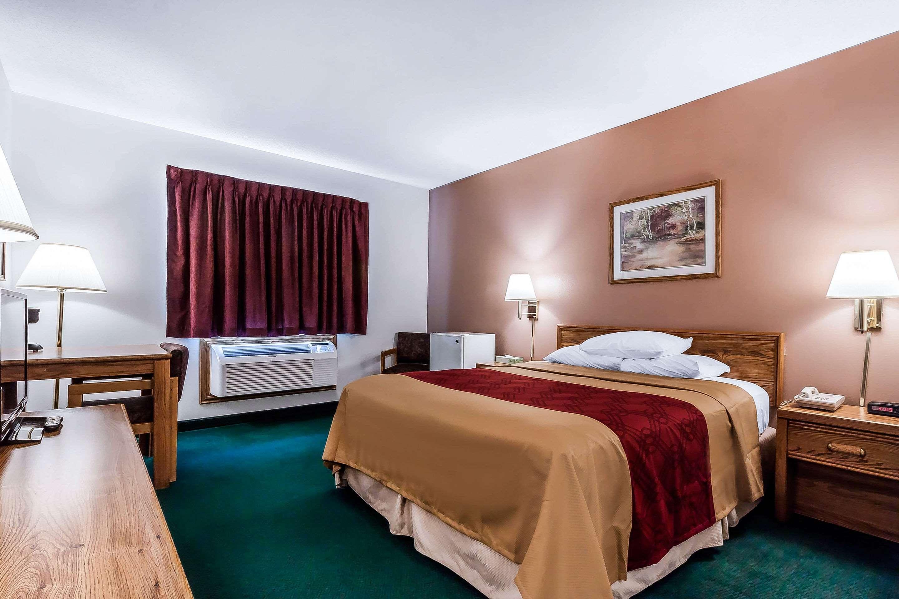 Rodeway Inn Holdrege Екстериор снимка