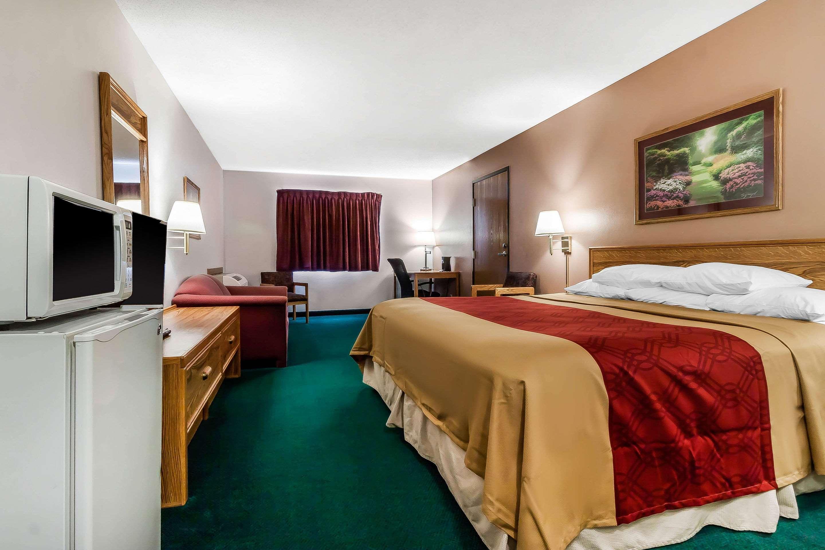 Rodeway Inn Holdrege Екстериор снимка